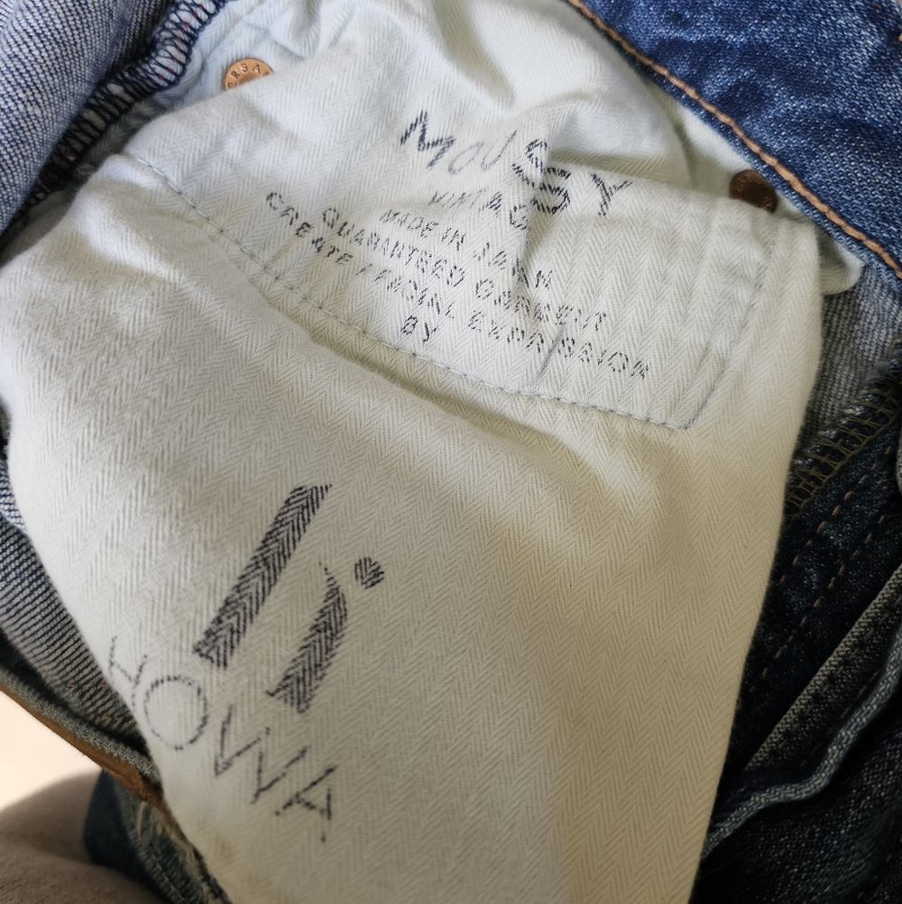 MOUSSY VINTAGE Howa distressed cropped raw hem Jeans - Picture 9 of 10